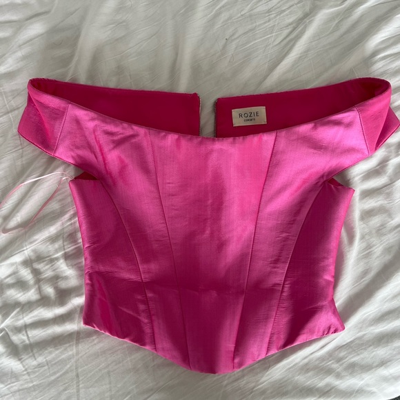 ROZIE CORSETS
Off-The-Shoulder Silk Corset Top - Picture 10 of 14